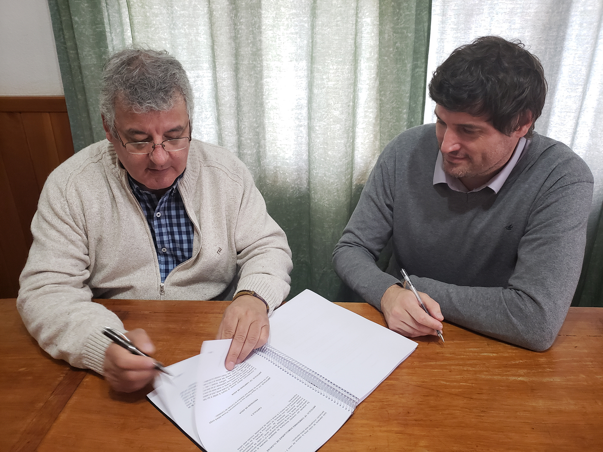 El EPAS celebra en Junín el primer contrato de concesión de la provincia