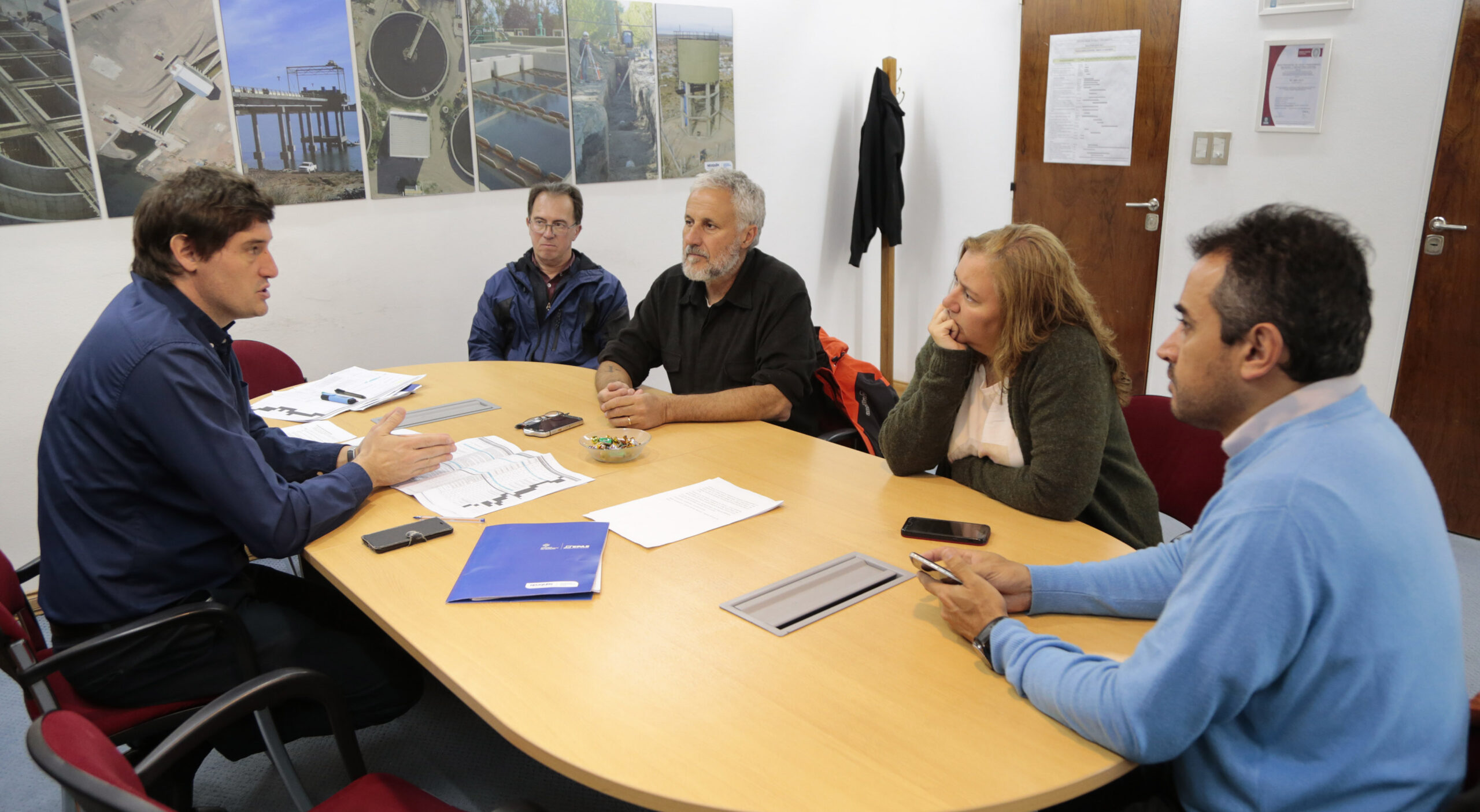 Millán recibió a Peressini por las obras de agua y cloacas para Plottier
