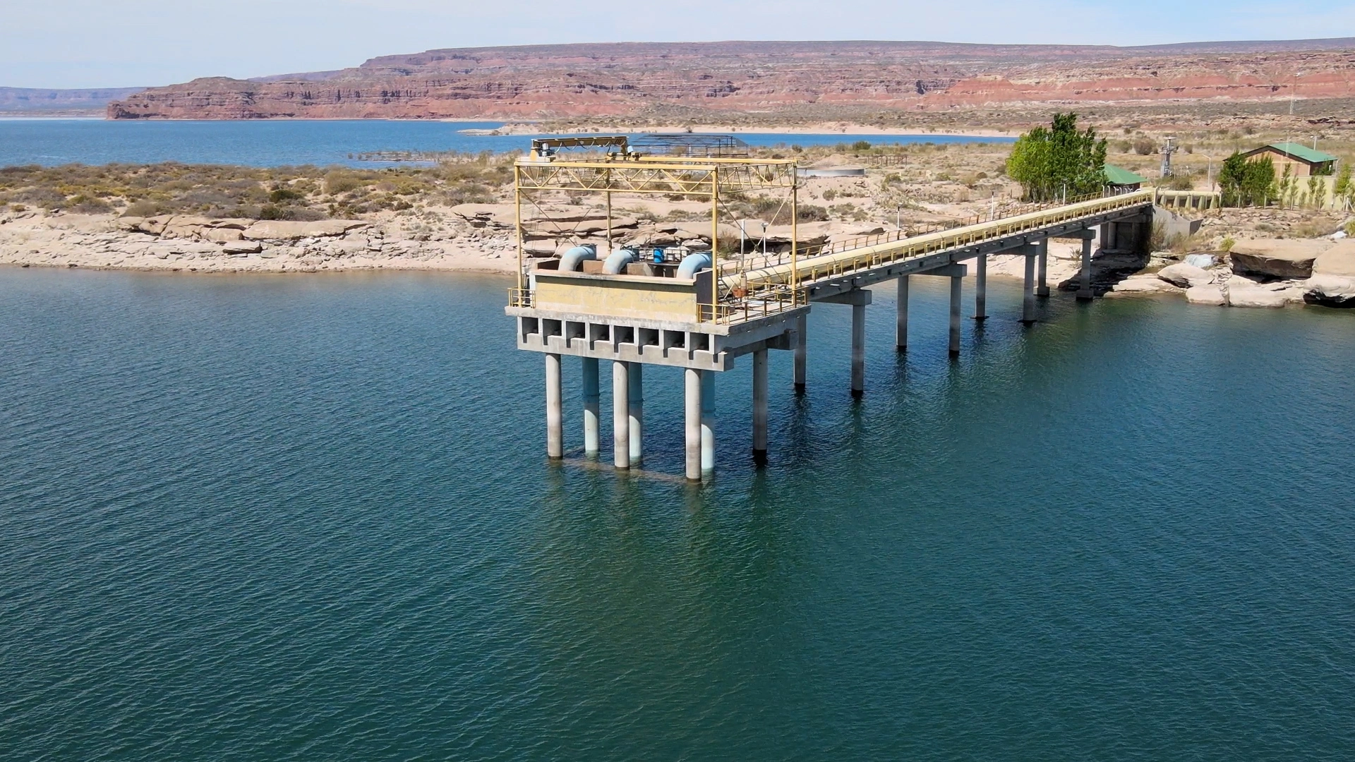 EPAS profundiza la inversión en infraestructura estratégica para garantizar el agua potable en la comarca petrolera
